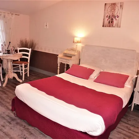 Le Domaine Des Terres Du Thil 3* Canehan