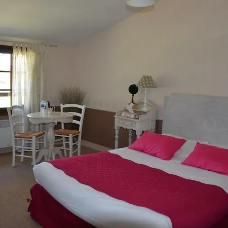 Le Domaine Des Terres Du Thil 3*