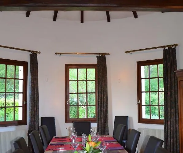 Le Domaine Des Terres Du Thil Canehan